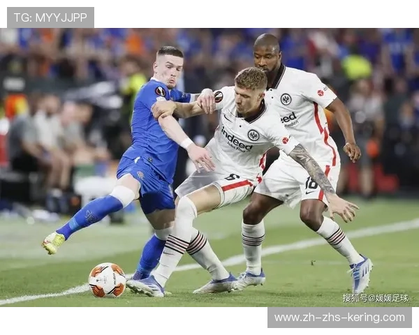 法兰克福对阵美因茨，两队为积分展开激烈争夺